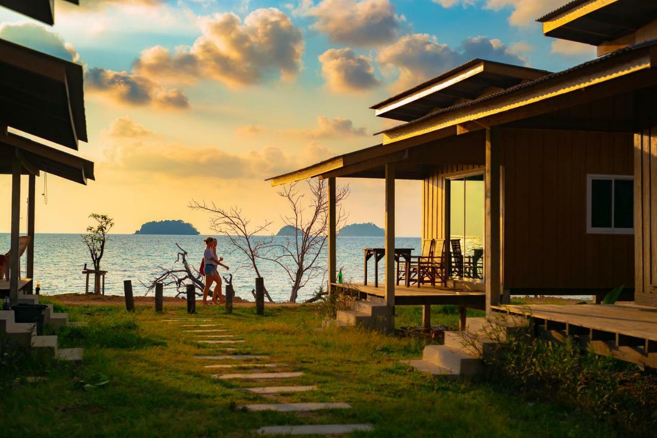 Отель Siam Hut Ко Чанг Экстерьер фото